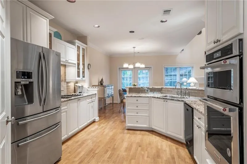 430 Brookview Circle, Sandy Springs, Georgia 30339, 4 Bedrooms Bedrooms, ,2 BathroomsBathrooms,Residential,Sold,430 Brookview Circle,6641633