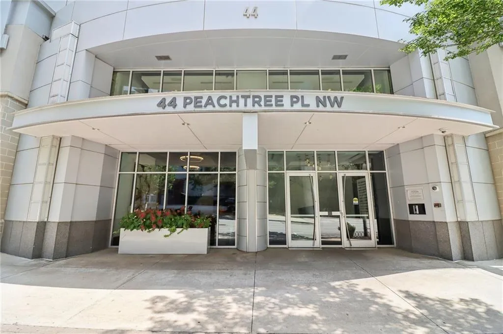 44 Peachtree Place Ne Unit 1829, Atlanta, Georgia 30309, 1 Bedroom Bedrooms, ,1 BathroomBathrooms,Residential,For Sale,44 Peachtree Place Ne Unit 1829,7609971