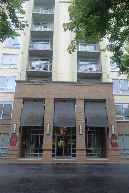 711 Cosmopolitan Drive Unit 207, Atlanta, Georgia 30324, 2 Bedrooms Bedrooms, ,2 BathroomsBathrooms,Residential,For Sale,711 Cosmopolitan Drive Unit 207,7623626