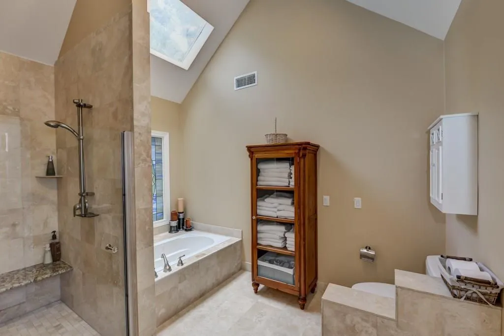 7485 Bridgegate Court, Sandy Springs, Georgia 30350, 4 Bedrooms Bedrooms, ,4 BathroomsBathrooms,Residential,Sold,7485 Bridgegate Court,5734912