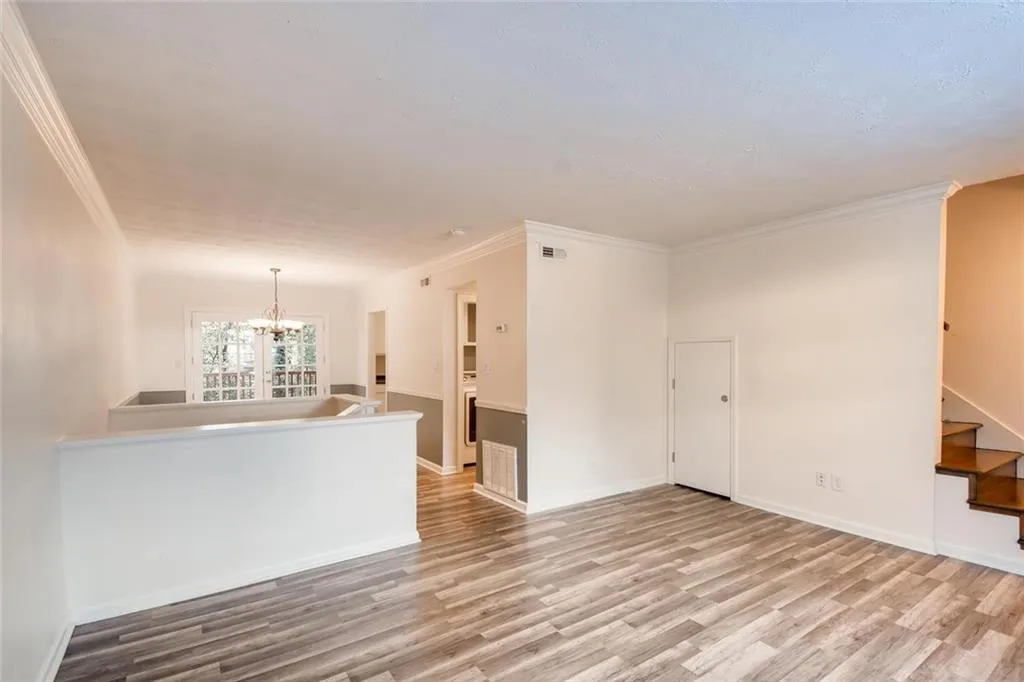 6113 Park Avenue Unit 11, Atlanta, Georgia 30342, 3 Bedrooms Bedrooms, ,2 BathroomsBathrooms,Residential,Sold,6113 Park Avenue Unit 11,6626783