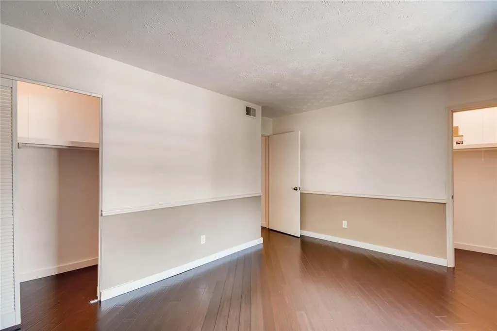 6113 Park Avenue Unit 11, Atlanta, Georgia 30342, 3 Bedrooms Bedrooms, ,2 BathroomsBathrooms,Residential,Sold,6113 Park Avenue Unit 11,6626783