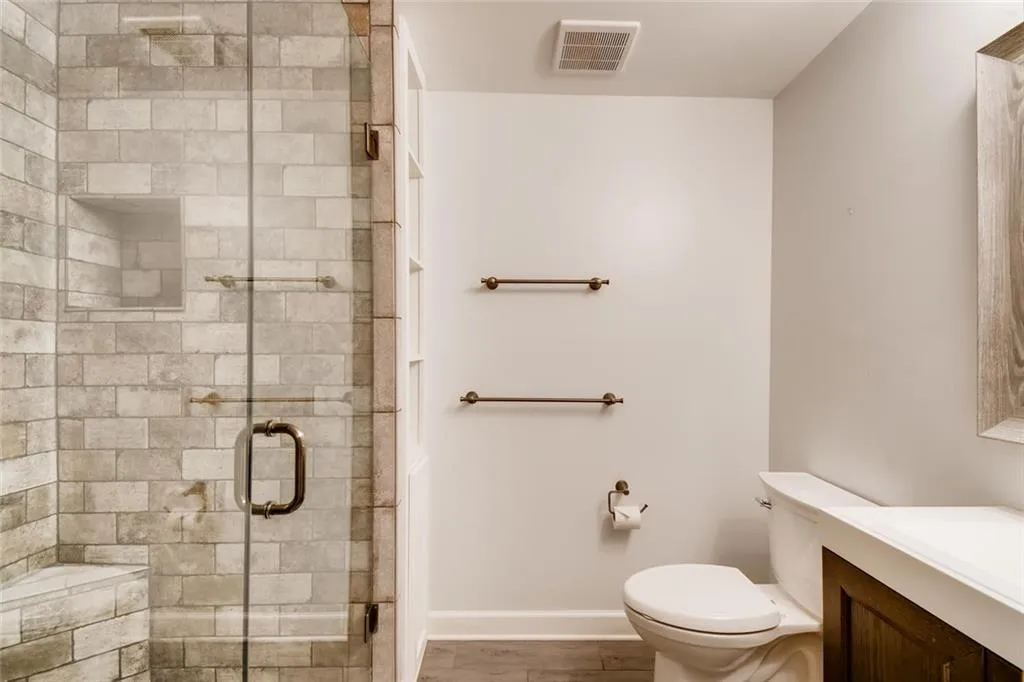 6113 Park Avenue Unit 11, Atlanta, Georgia 30342, 3 Bedrooms Bedrooms, ,2 BathroomsBathrooms,Residential,Sold,6113 Park Avenue Unit 11,6626783