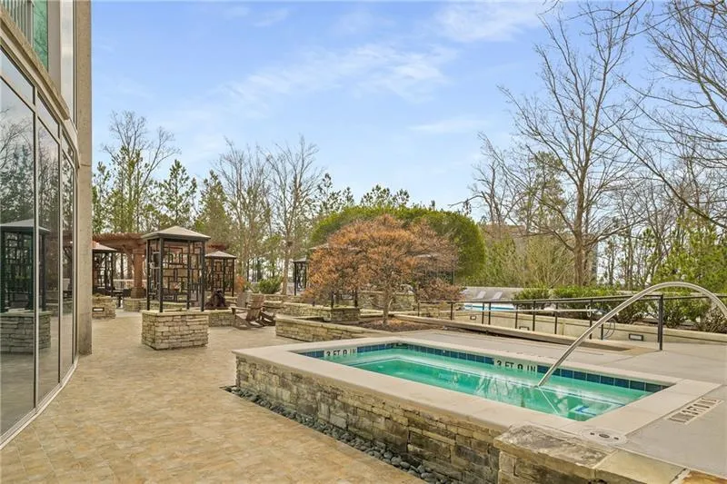 3300 Windy Ridge Parkway Se Unit 1501, Atlanta, Georgia 30339, 2 Bedrooms Bedrooms, ,2 BathroomsBathrooms,Residential,For Sale,3300 Windy Ridge Parkway Se Unit 1501,7617884