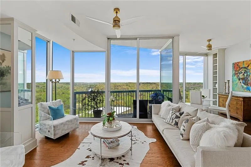 3300 Windy Ridge Parkway Se Unit 1501, Atlanta, Georgia 30339, 2 Bedrooms Bedrooms, ,2 BathroomsBathrooms,Residential,For Sale,3300 Windy Ridge Parkway Se Unit 1501,7617884