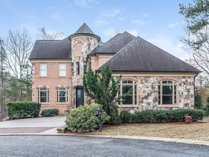 7611 Regency Circle, Sandy Springs, Georgia 30350, 5 Bedrooms Bedrooms, ,5 BathroomsBathrooms,Residential,Sold,7611 Regency Circle,6992059