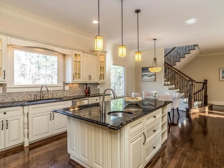 7611 Regency Circle, Sandy Springs, Georgia 30350, 5 Bedrooms Bedrooms, ,5 BathroomsBathrooms,Residential,Sold,7611 Regency Circle,6992059