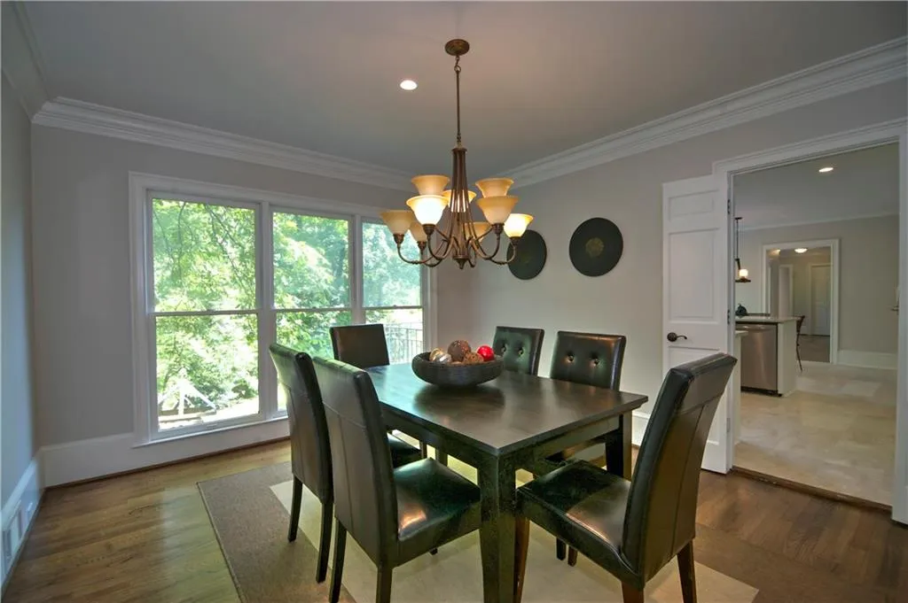 345 Crosstree Lane, Sandy Springs, Georgia 30328, 5 Bedrooms Bedrooms, ,3 BathroomsBathrooms,Residential,Sold,345 Crosstree Lane,5689371