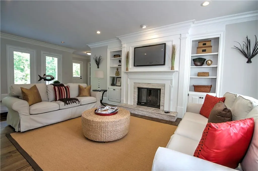 345 Crosstree Lane, Sandy Springs, Georgia 30328, 5 Bedrooms Bedrooms, ,3 BathroomsBathrooms,Residential,Sold,345 Crosstree Lane,5689371