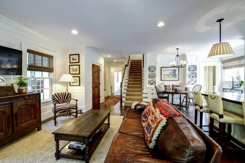 70 Highland Drive, Atlanta, Georgia 30305, 4 Bedrooms Bedrooms, ,3 BathroomsBathrooms,Residential,Sold,70 Highland Drive,5646134