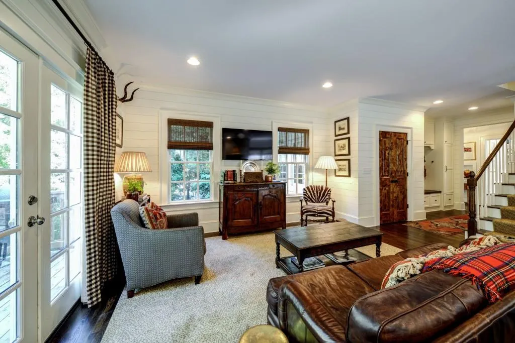 70 Highland Drive, Atlanta, Georgia 30305, 4 Bedrooms Bedrooms, ,3 BathroomsBathrooms,Residential,Sold,70 Highland Drive,5646134