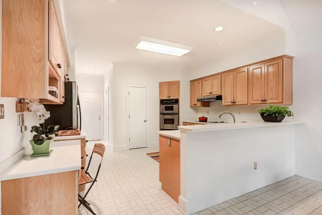155 Belmont Trace, Atlanta, Georgia 30328, 3 Bedrooms Bedrooms, ,2 BathroomsBathrooms,Residential,Sold,155 Belmont Trace,6736380