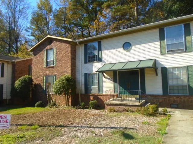 5525 Kingsport Drive, Sandy Springs, Georgia 30342, 2 Bedrooms Bedrooms, ,1 BathroomBathrooms,Residential,Sold,5525 Kingsport Drive,6095727