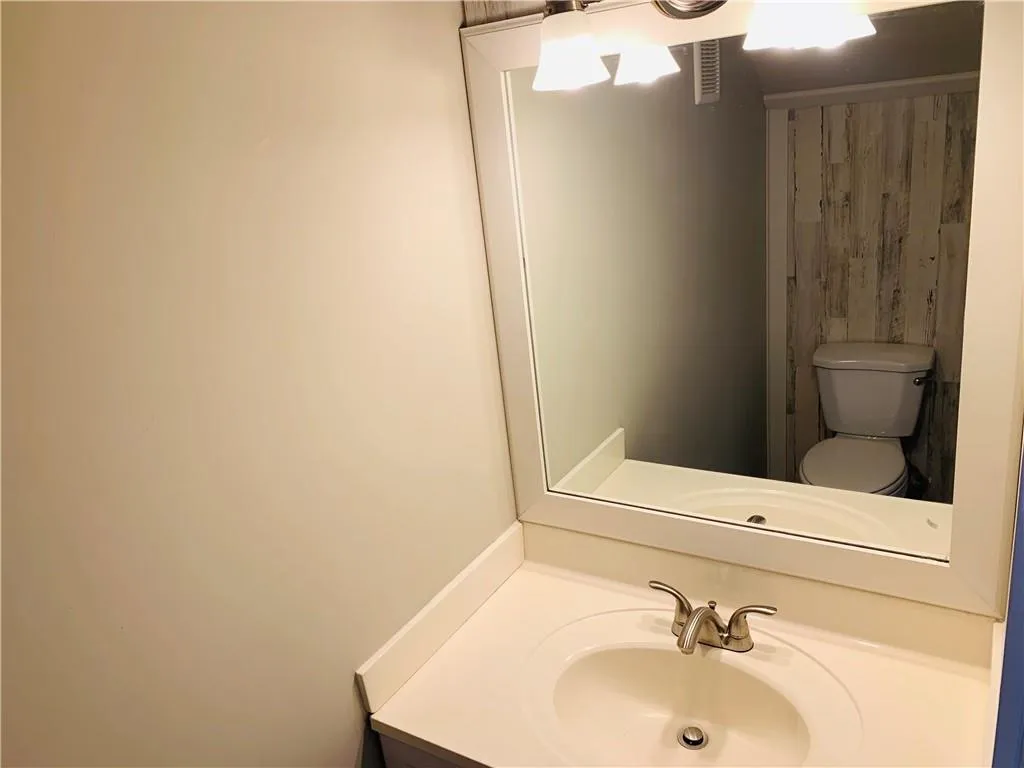 6700 Roswell Road Unit 29e, Atlanta, Georgia 30328, 2 Bedrooms Bedrooms, ,1 BathroomBathrooms,Residential,Sold,6700 Roswell Road Unit 29e,6679663