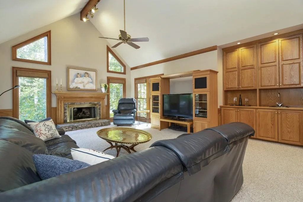 140 Spalding Creek Court, Sandy Springs, Georgia 30350, 5 Bedrooms Bedrooms, ,5 BathroomsBathrooms,Residential,Sold,140 Spalding Creek Court,6632177