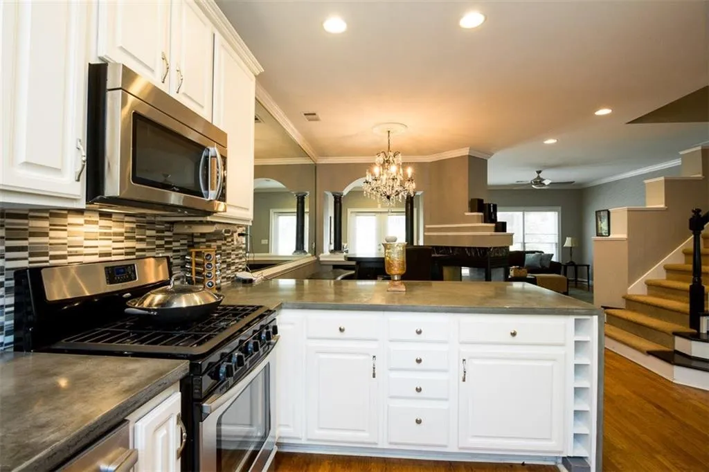 8615 Hope Mews Court, Atlanta, Georgia 30350, 2 Bedrooms Bedrooms, ,2 BathroomsBathrooms,Residential,Sold,8615 Hope Mews Court,6010413