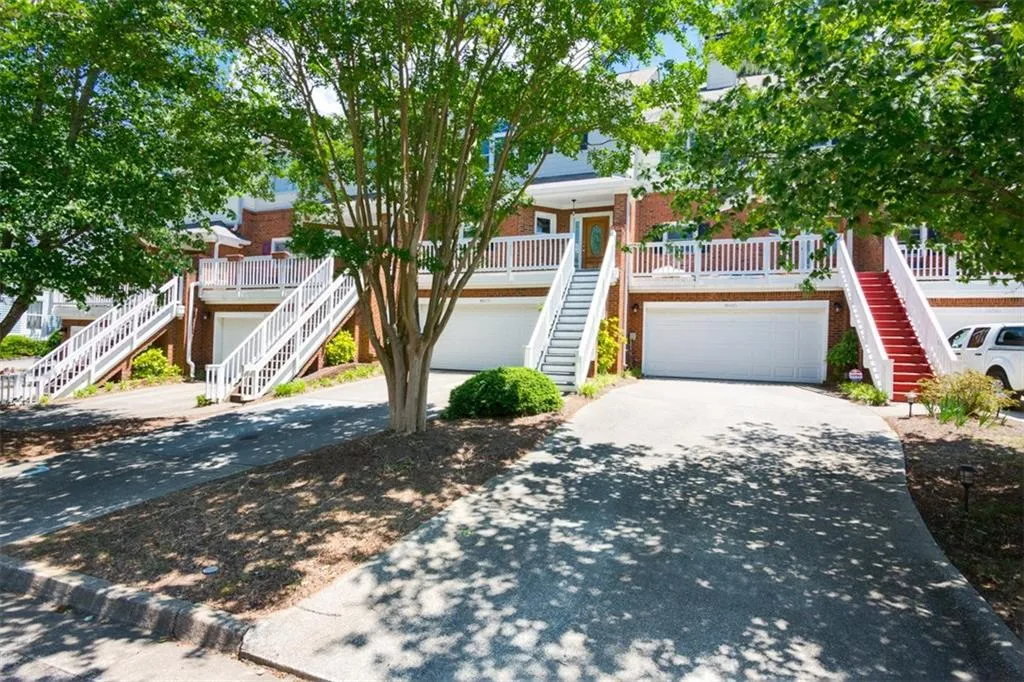 8615 Hope Mews Court, Atlanta, Georgia 30350, 2 Bedrooms Bedrooms, ,2 BathroomsBathrooms,Residential,Sold,8615 Hope Mews Court,6010413