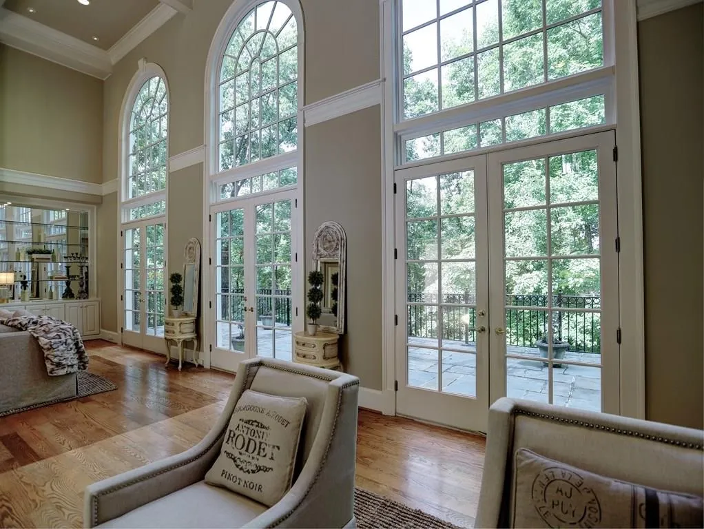 8305 Grogans Ferry Road, Sandy Springs, Georgia 30350, 4 Bedrooms Bedrooms, ,5 BathroomsBathrooms,Residential,Sold,8305 Grogans Ferry Road,6020481