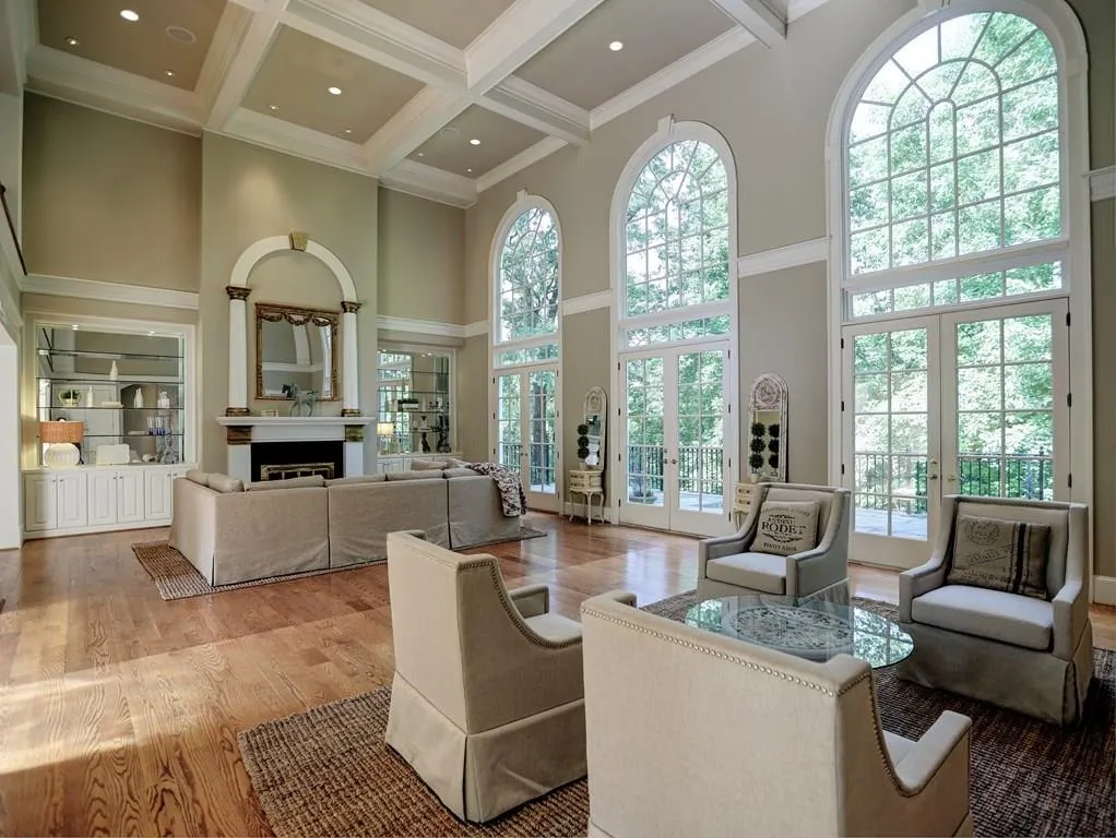 8305 Grogans Ferry Road, Sandy Springs, Georgia 30350, 4 Bedrooms Bedrooms, ,5 BathroomsBathrooms,Residential,Sold,8305 Grogans Ferry Road,6020481