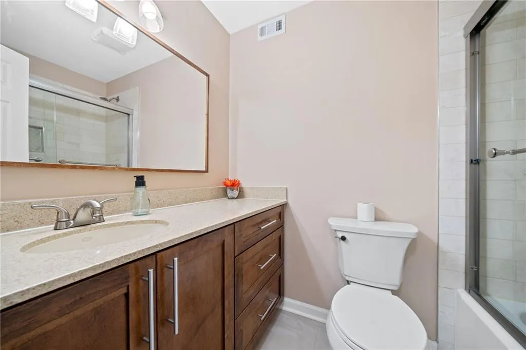 1706 Woodcliff Drive, Atlanta, Georgia 30350, 2 Bedrooms Bedrooms, ,2 BathroomsBathrooms,Residential,Sold,1706 Woodcliff Drive,7428685