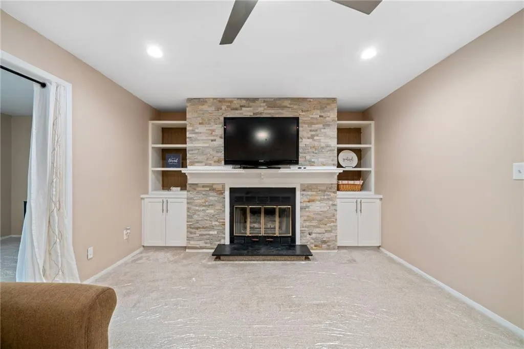 1706 Woodcliff Drive, Atlanta, Georgia 30350, 2 Bedrooms Bedrooms, ,2 BathroomsBathrooms,Residential,Sold,1706 Woodcliff Drive,7428685