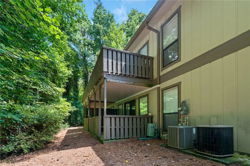 1706 Woodcliff Drive, Atlanta, Georgia 30350, 2 Bedrooms Bedrooms, ,2 BathroomsBathrooms,Residential,Sold,1706 Woodcliff Drive,7428685