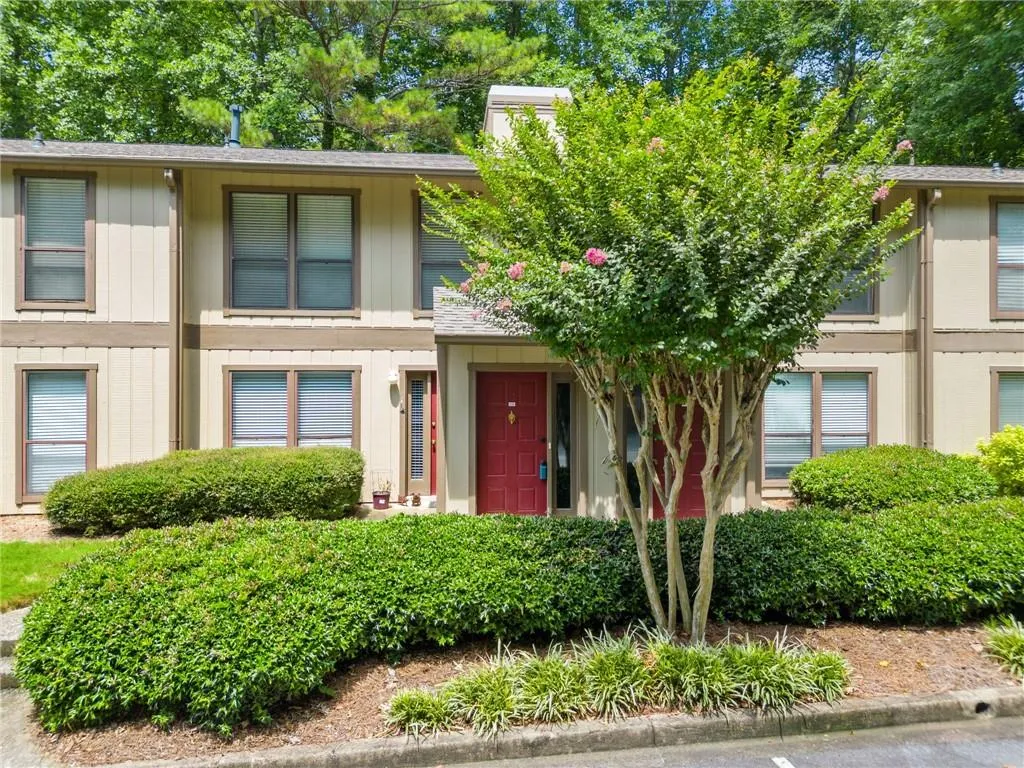1706 Woodcliff Drive, Atlanta, Georgia 30350, 2 Bedrooms Bedrooms, ,2 BathroomsBathrooms,Residential,Sold,1706 Woodcliff Drive,7428685
