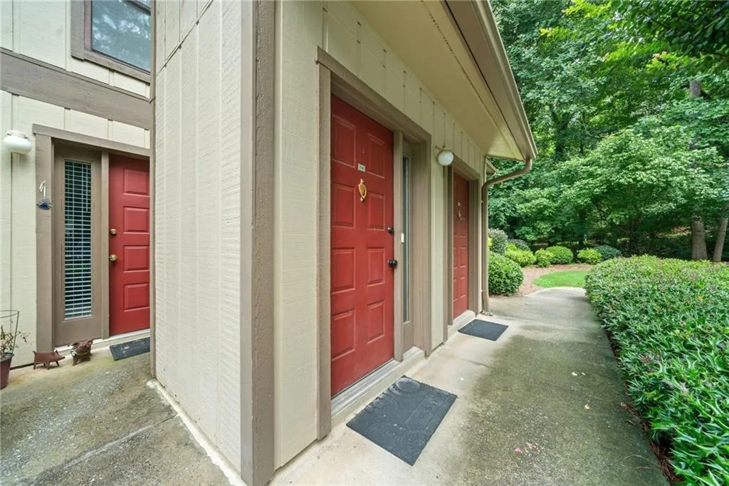 1706 Woodcliff Drive, Atlanta, Georgia 30350, 2 Bedrooms Bedrooms, ,2 BathroomsBathrooms,Residential,Sold,1706 Woodcliff Drive,7428685