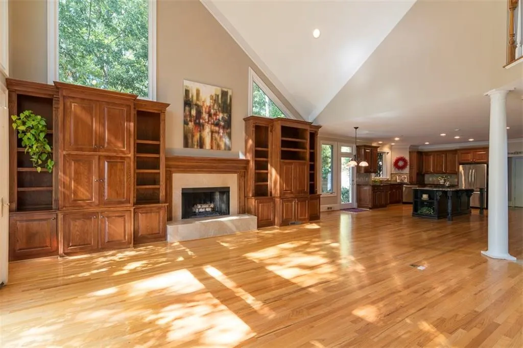 4910 Spruce Bluff Drive, Sandy Springs, Georgia 30350, 6 Bedrooms Bedrooms, ,5 BathroomsBathrooms,Residential,Sold,4910 Spruce Bluff Drive,5751890