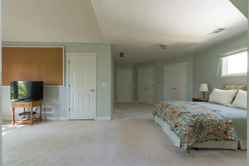 4910 Spruce Bluff Drive, Sandy Springs, Georgia 30350, 6 Bedrooms Bedrooms, ,5 BathroomsBathrooms,Residential,Sold,4910 Spruce Bluff Drive,5751890