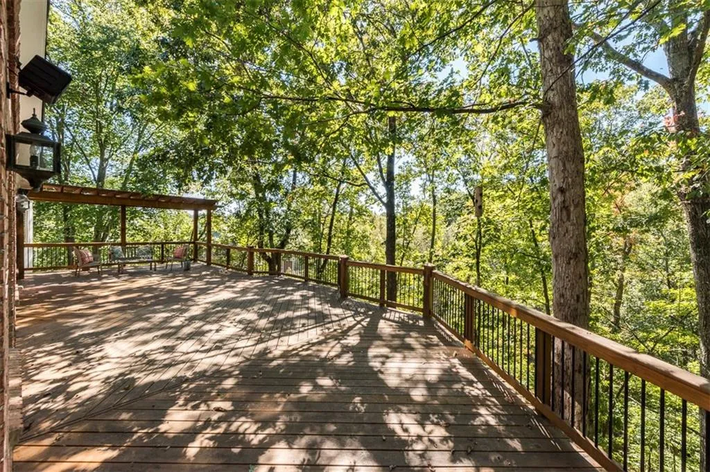 4910 Spruce Bluff Drive, Sandy Springs, Georgia 30350, 6 Bedrooms Bedrooms, ,5 BathroomsBathrooms,Residential,Sold,4910 Spruce Bluff Drive,5751890