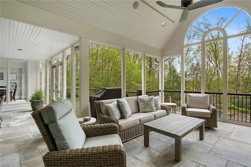 5660 Glen Errol Road, Atlanta, Georgia 30327, 4 Bedrooms Bedrooms, ,5 BathroomsBathrooms,Residential,Sold,5660 Glen Errol Road,7201382