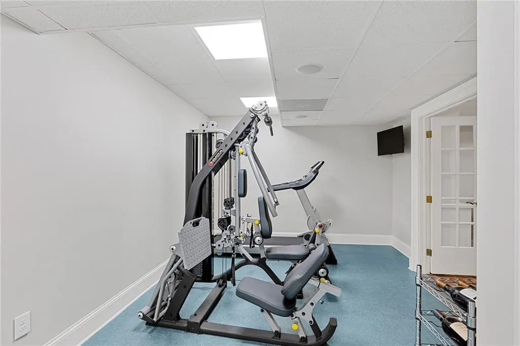 5660 Glen Errol Road, Atlanta, Georgia 30327, 4 Bedrooms Bedrooms, ,5 BathroomsBathrooms,Residential,Sold,5660 Glen Errol Road,7201382