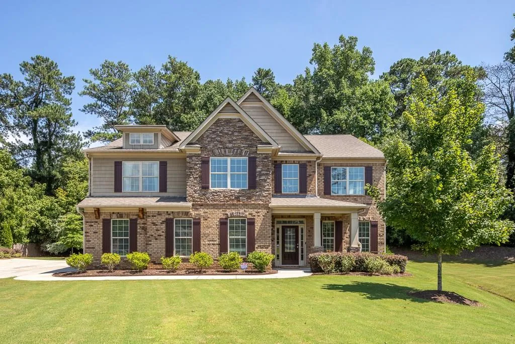 7795 Stratford Lane, Sandy Springs, Georgia 30350, 5 Bedrooms Bedrooms, ,4 BathroomsBathrooms,Residential,Sold,7795 Stratford Lane,6048106