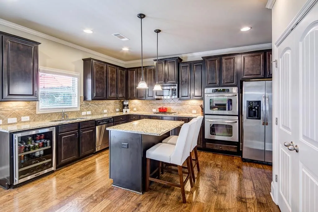7795 Stratford Lane, Sandy Springs, Georgia 30350, 5 Bedrooms Bedrooms, ,4 BathroomsBathrooms,Residential,Sold,7795 Stratford Lane,6048106