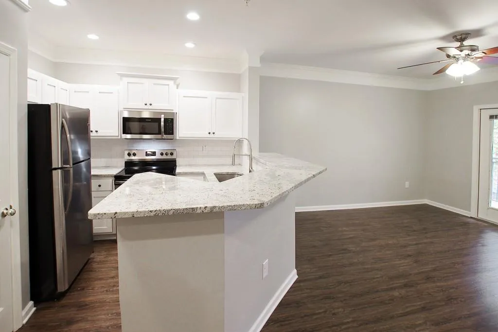 5559 Glenridge Drive Unit 2206, Atlanta, Georgia 30342, 1 Bedroom Bedrooms, ,1 BathroomBathrooms,Residential,Sold,5559 Glenridge Drive Unit 2206,5930665