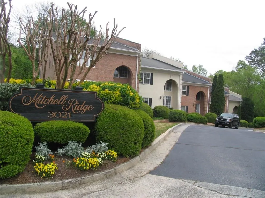 Atlanta, Georgia 30327, 3 Bedrooms Bedrooms, ,3 BathroomsBathrooms,Residential,Sold,5672160