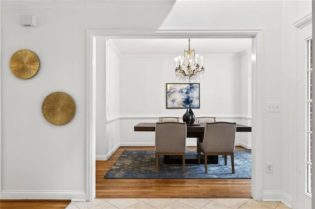 201 Crossing Valley Lane, Atlanta, Georgia 30339, 4 Bedrooms Bedrooms, ,3 BathroomsBathrooms,Residential,For Sale,201 Crossing Valley Lane,7669050