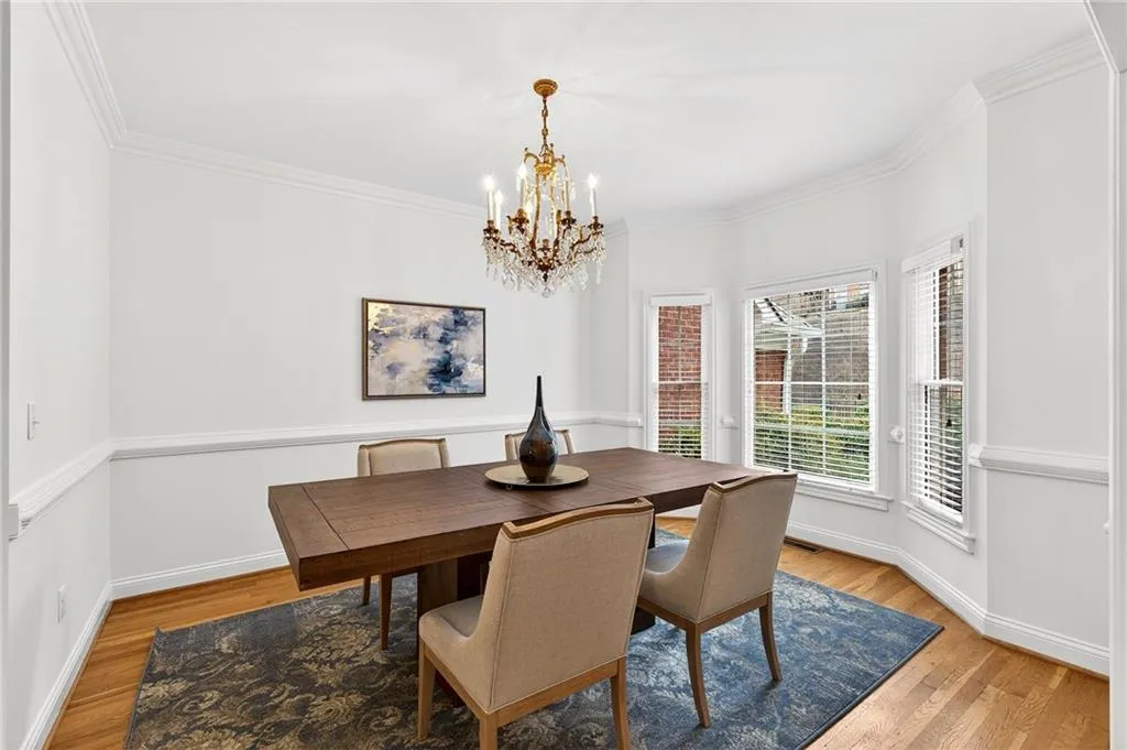 Full size dining room - easily seats 12
