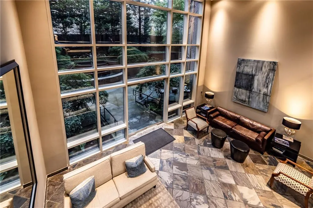 2626 Peachtree Road Nw Unit 412, Atlanta, Georgia 30305, 2 Bedrooms Bedrooms, ,2 BathroomsBathrooms,Residential,For Sale,2626 Peachtree Road Nw Unit 412,7611763