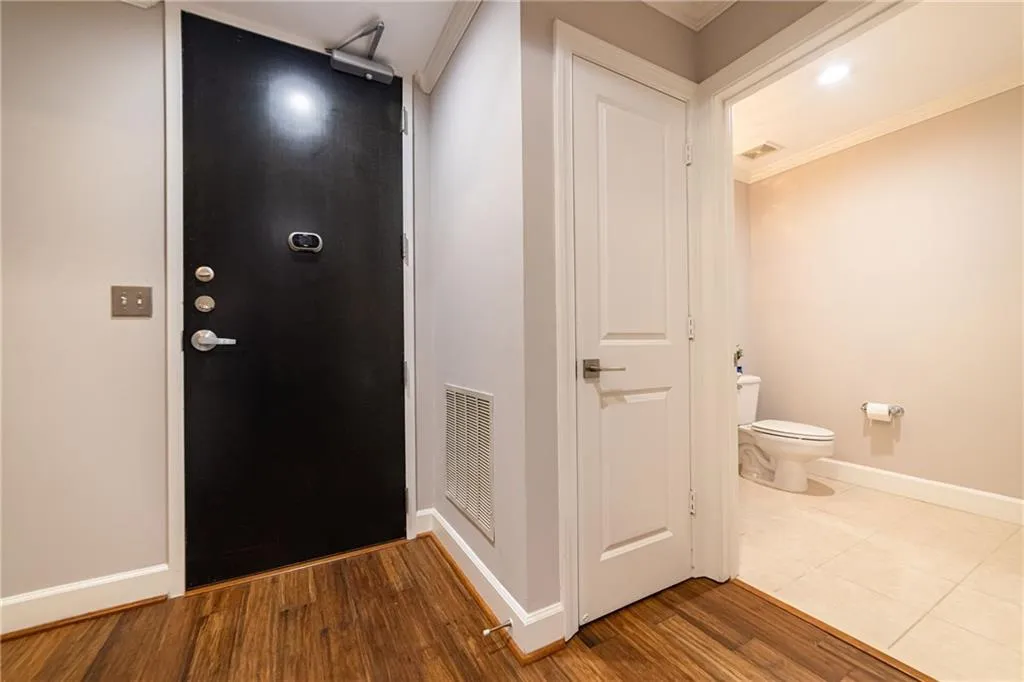 2626 Peachtree Road Nw Unit 412, Atlanta, Georgia 30305, 2 Bedrooms Bedrooms, ,2 BathroomsBathrooms,Residential,For Sale,2626 Peachtree Road Nw Unit 412,7611763