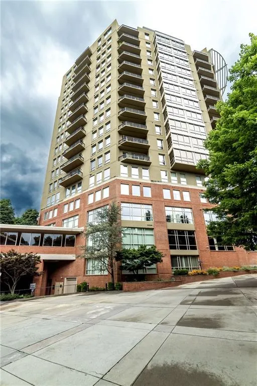 View of apartment building / complex