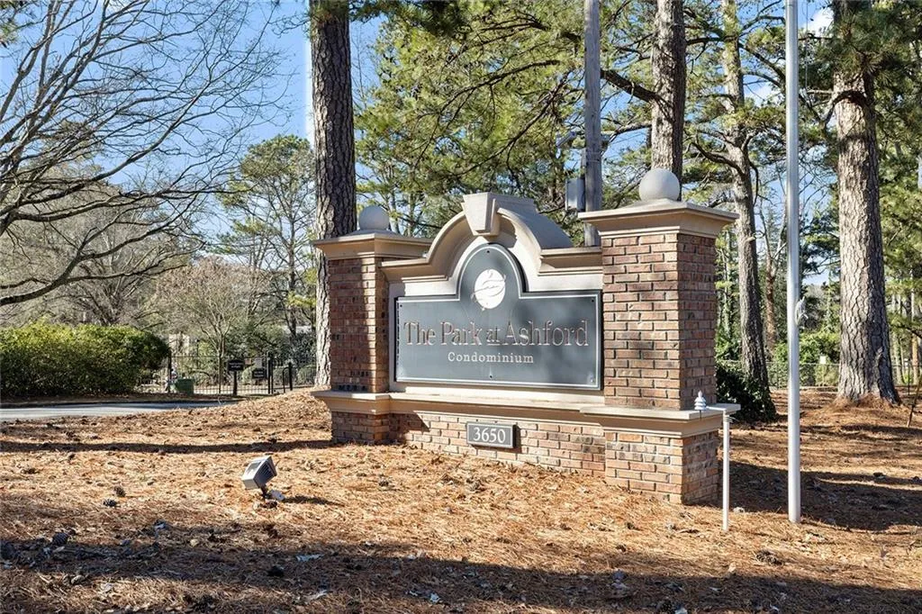 3650 Ashford Dunwoody Road Ne Unit 217, Atlanta, Georgia 30319, 2 Bedrooms Bedrooms, 0 ,1 BathroomBathrooms,Residential,Sold,3650 Ashford Dunwoody Road Ne Unit 217,7709551