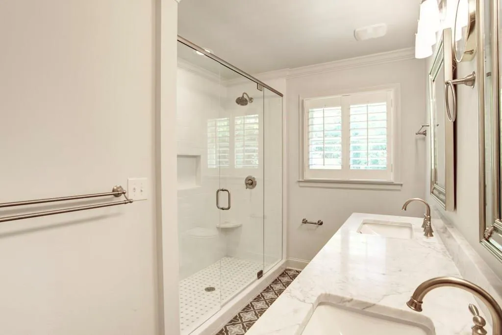 6275 River Shore Parkway, Atlanta, Georgia 30328, 4 Bedrooms Bedrooms, ,3 BathroomsBathrooms,Residential,Sold,6275 River Shore Parkway,5998654