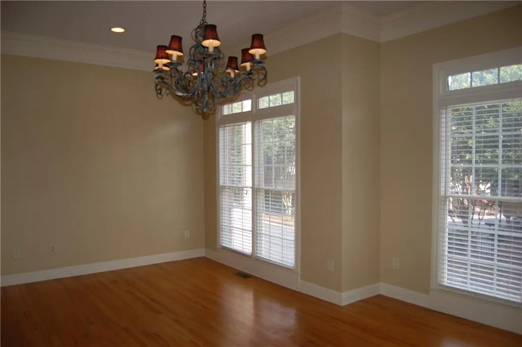 210 Meeting Lane Unit 210, Atlanta, Georgia 30342, 4 Bedrooms Bedrooms, ,3 BathroomsBathrooms,Residential,Sold,210 Meeting Lane Unit 210,6014117