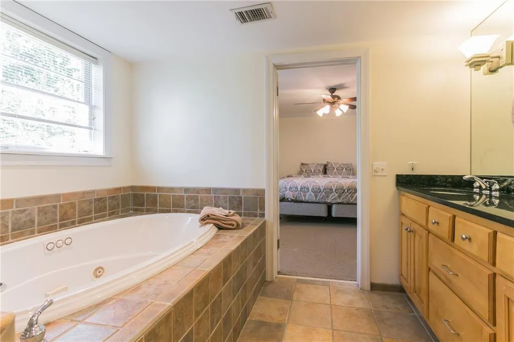 335 Montevallo Drive, Atlanta, Georgia 30342, 4 Bedrooms Bedrooms, ,3 BathroomsBathrooms,Residential,Sold,335 Montevallo Drive,6705396