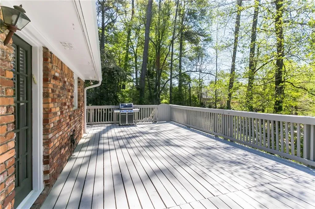 335 Montevallo Drive, Atlanta, Georgia 30342, 4 Bedrooms Bedrooms, ,3 BathroomsBathrooms,Residential,Sold,335 Montevallo Drive,6705396
