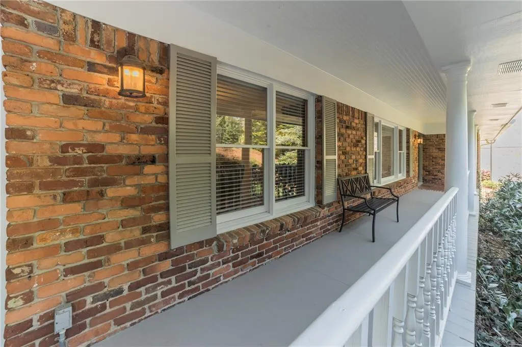 335 Montevallo Drive, Atlanta, Georgia 30342, 4 Bedrooms Bedrooms, ,3 BathroomsBathrooms,Residential,Sold,335 Montevallo Drive,6705396