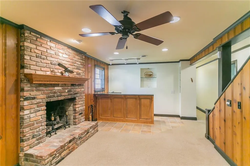 335 Montevallo Drive, Atlanta, Georgia 30342, 4 Bedrooms Bedrooms, ,3 BathroomsBathrooms,Residential,Sold,335 Montevallo Drive,6705396