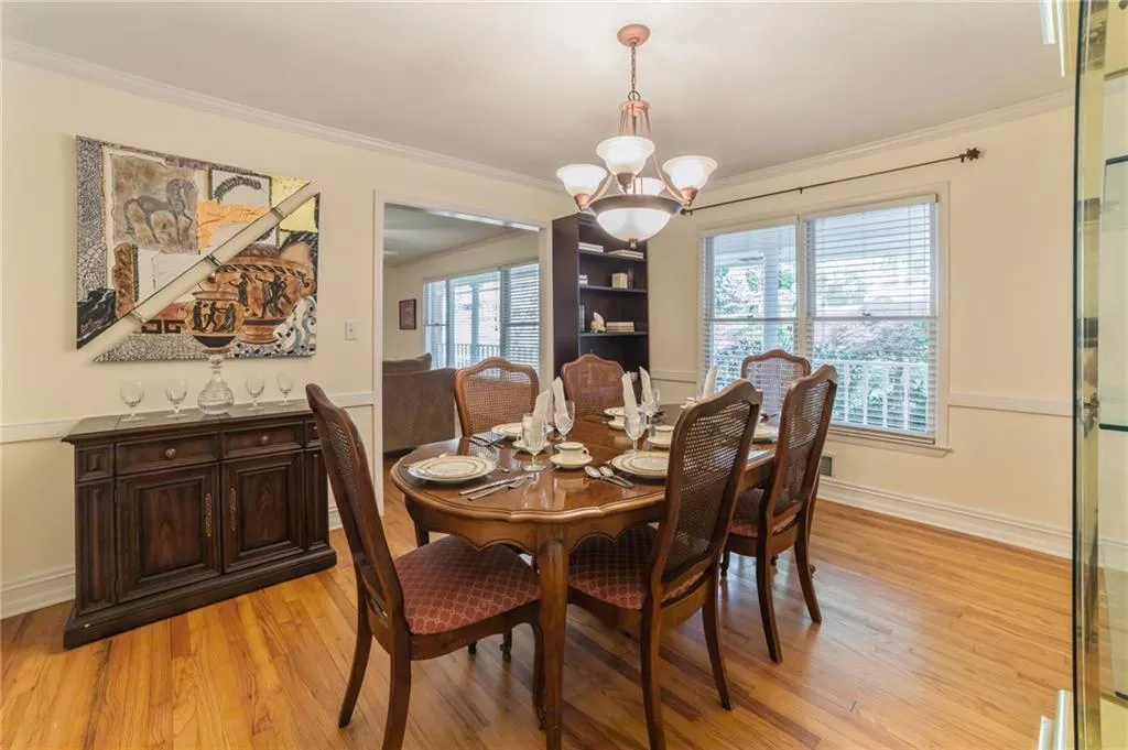 335 Montevallo Drive, Atlanta, Georgia 30342, 4 Bedrooms Bedrooms, ,3 BathroomsBathrooms,Residential,Sold,335 Montevallo Drive,6705396
